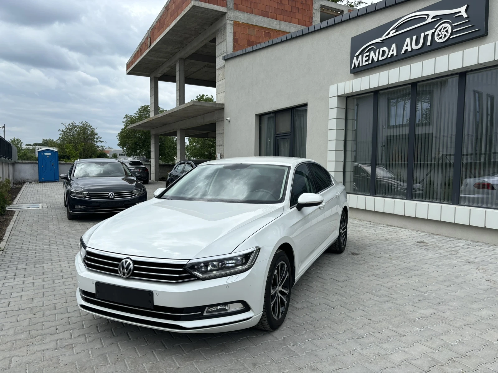 VW Passat Highline2.0TDI, снимка 3 - Автомобили и джипове - 54485787