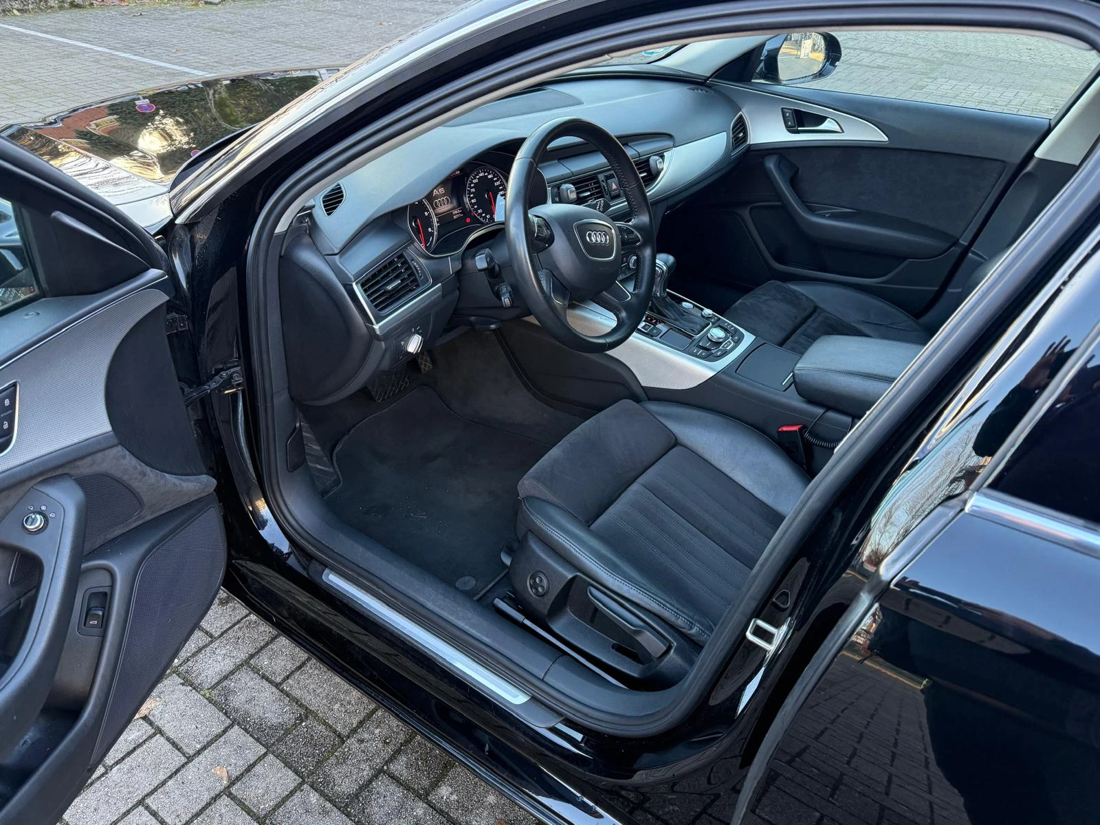 Audi A6 Авант, снимка 5 - Автомобили и джипове - 54598918