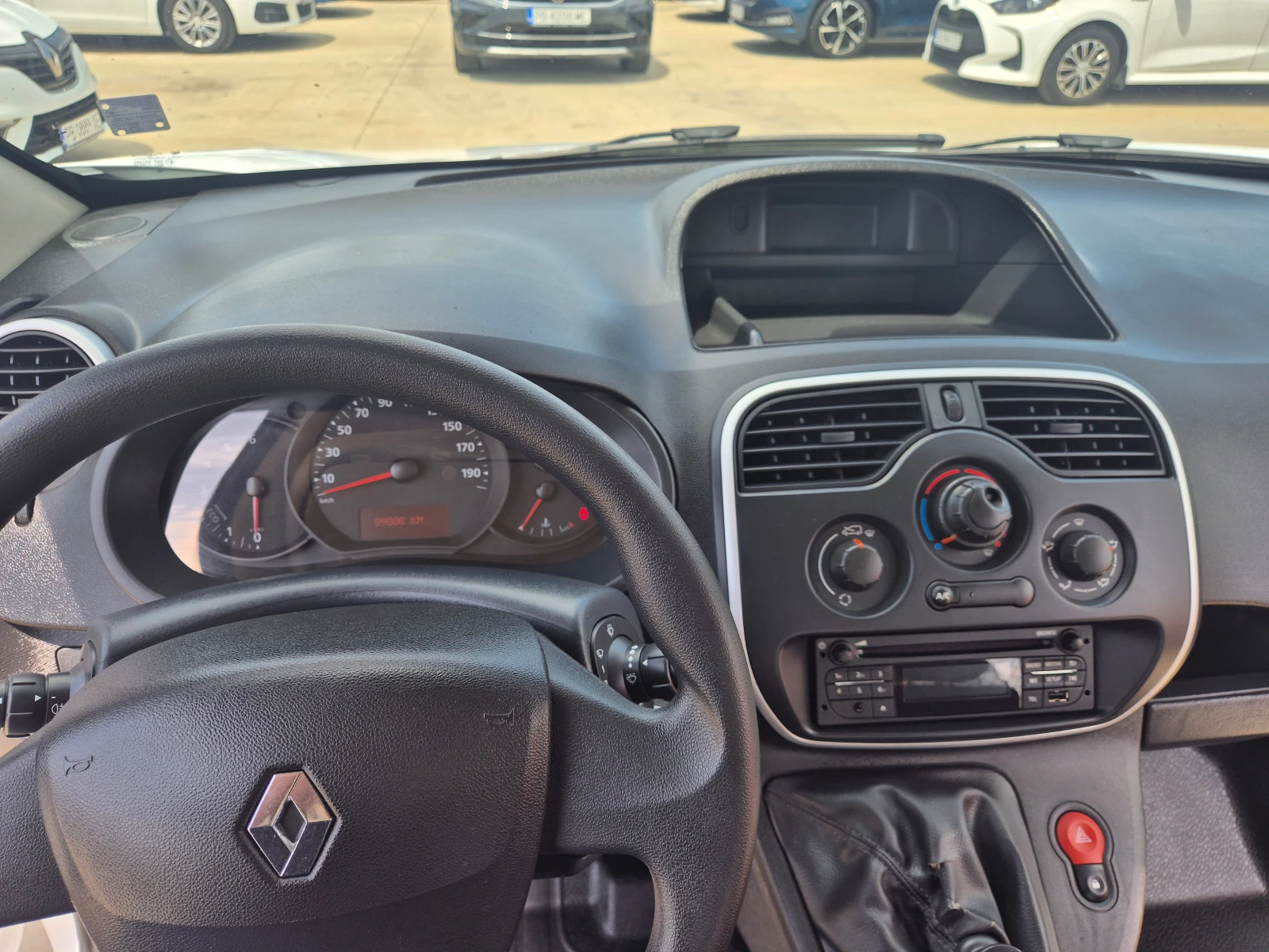Renault Kangoo N1-M/T 1.5 DCI, снимка 13 - Автомобили и джипове - 54764385