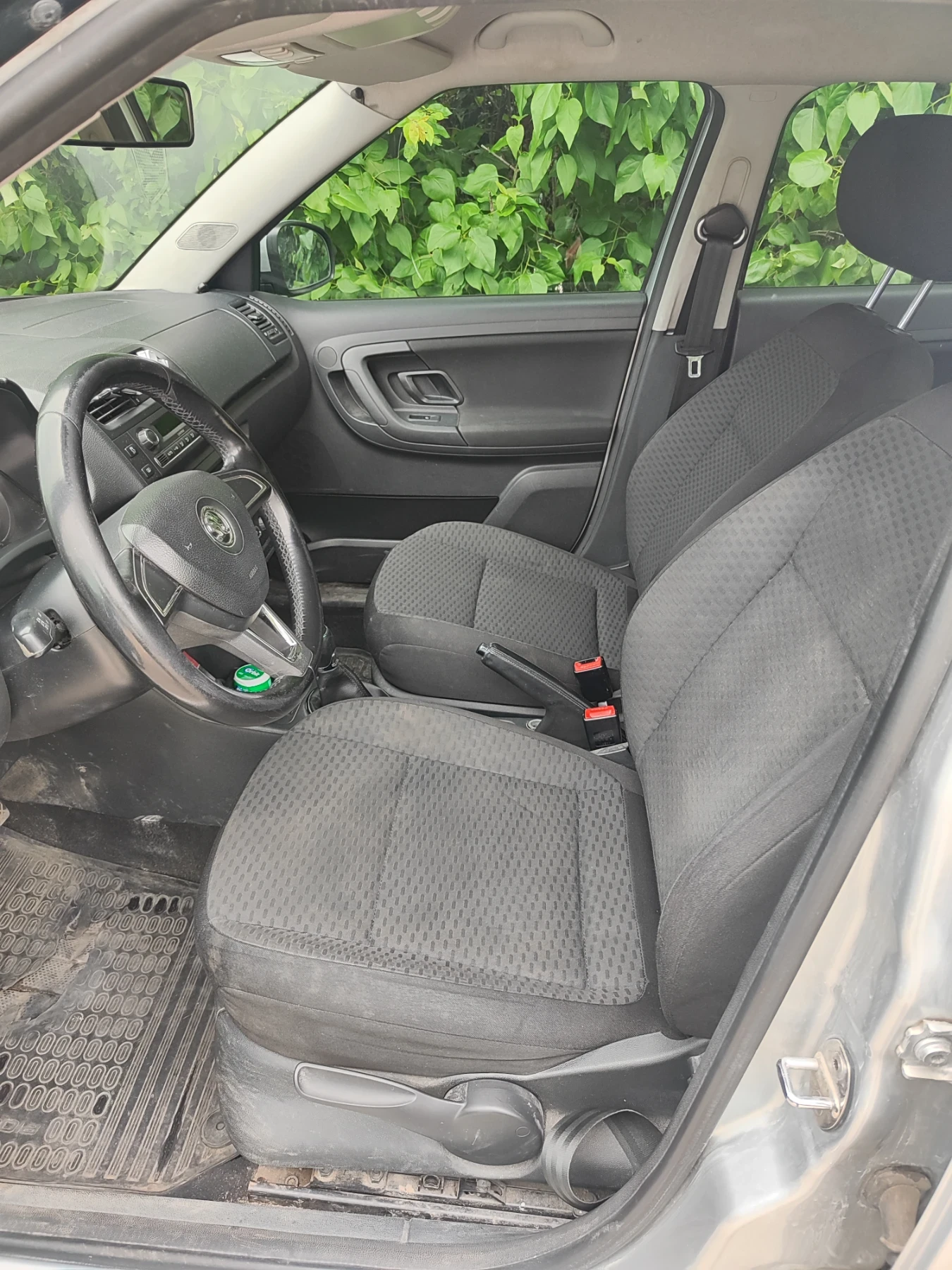 Skoda Fabia 1.6 TDI, снимка 6 - Автомобили и джипове - 54807533