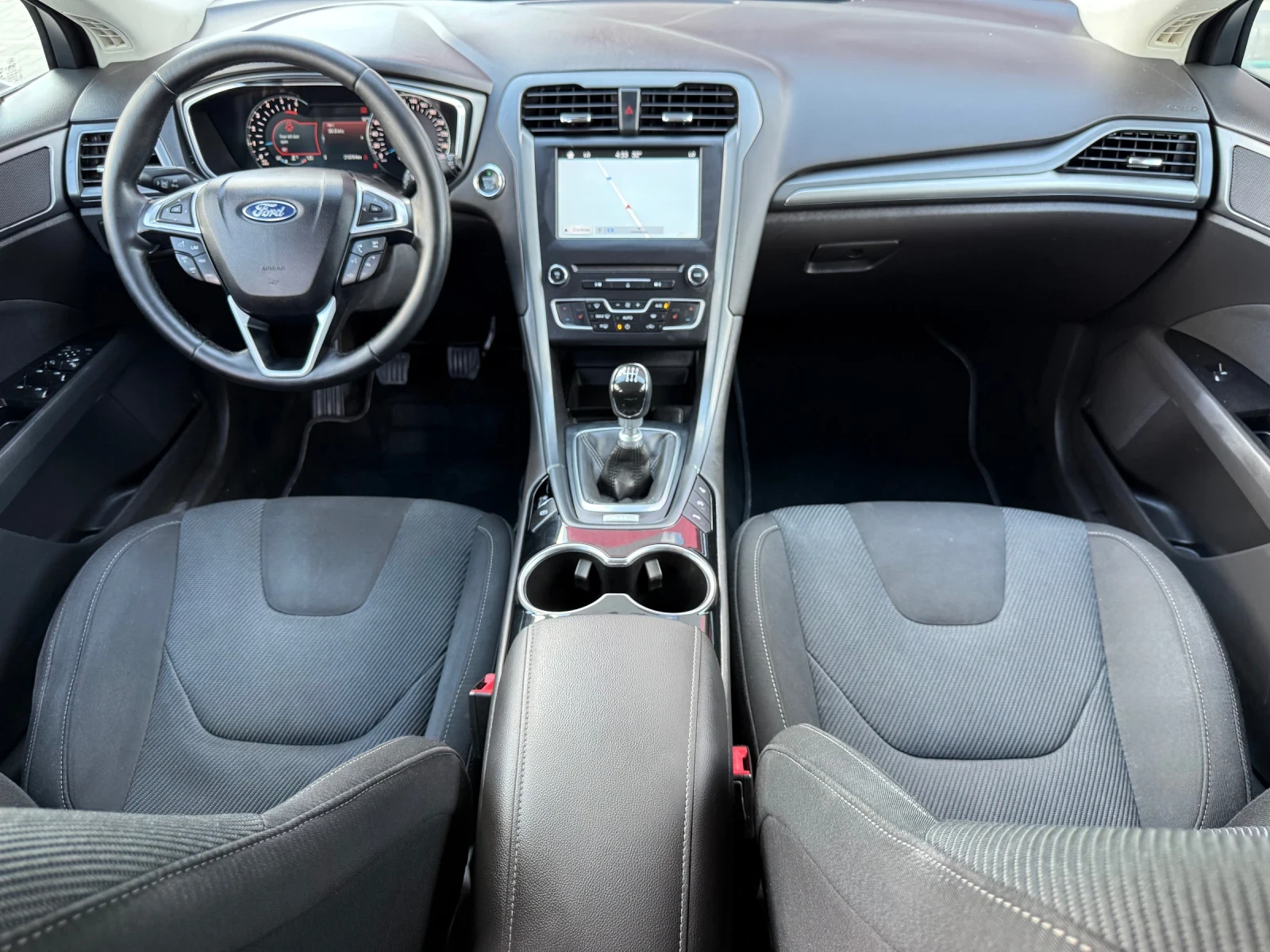 Ford Mondeo 2.0 TDCi / KEYLESS / NAVI / PODGREV, снимка 8 - Автомобили и джипове - 55954967