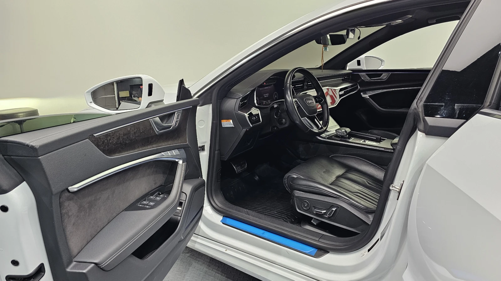 Audi A7 S-LINE* MATRIX* DIS* 360* B&O* МАСАЖ* ОБДУХ* КРАЙН, снимка 8 - Автомобили и джипове - 56060794