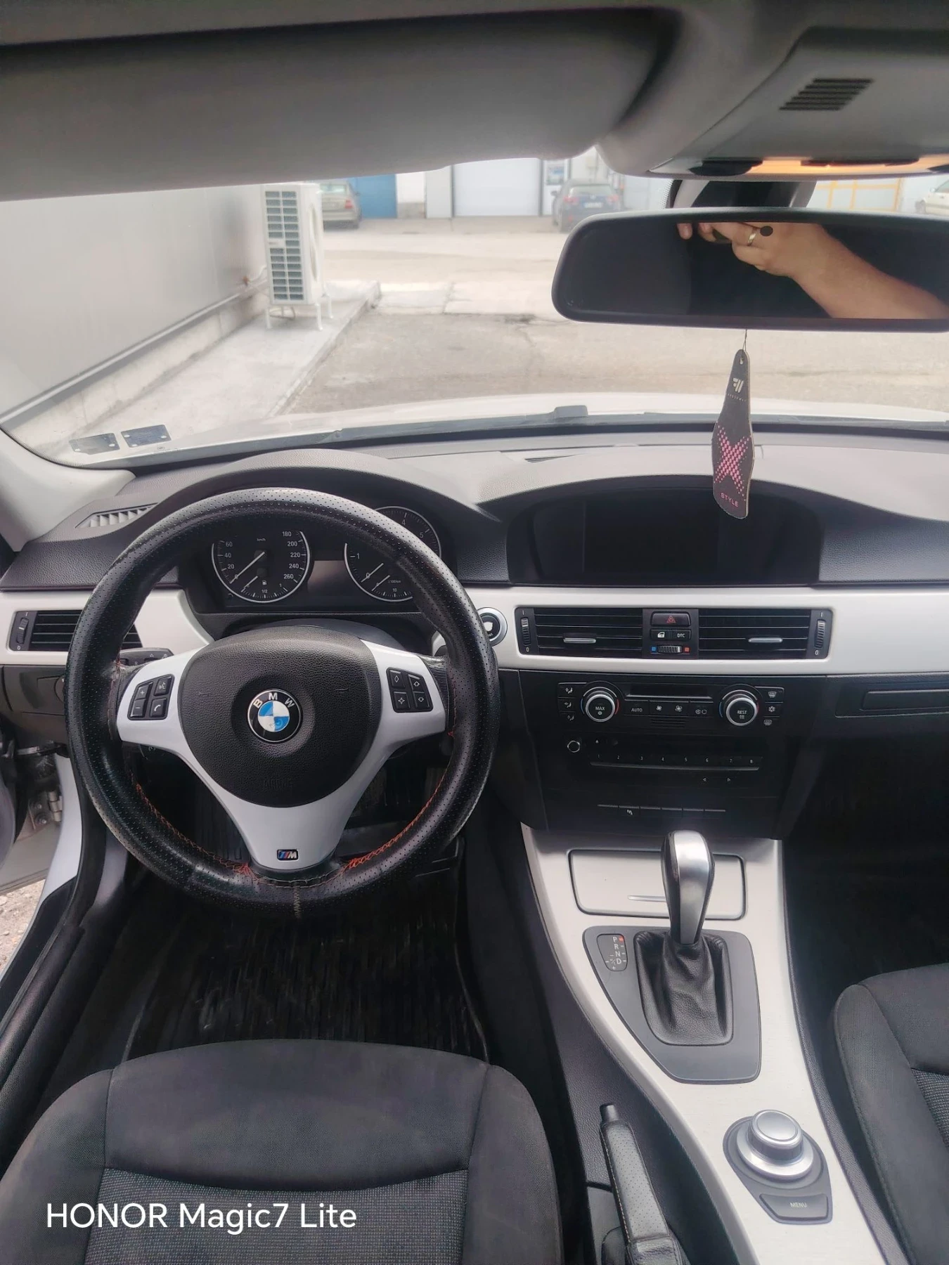 BMW 318 318i, снимка 9 - Автомобили и джипове - 56452059