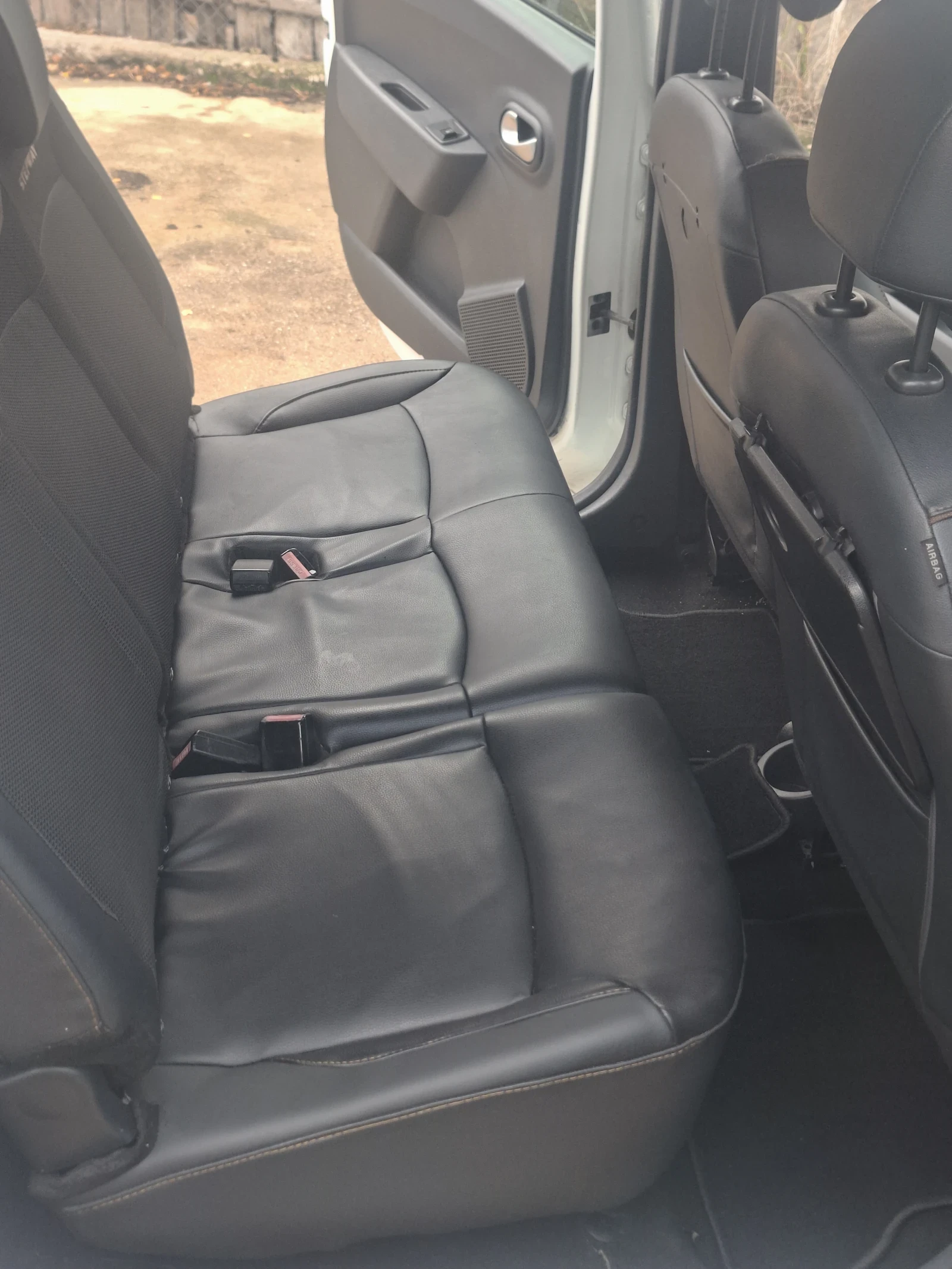 Dacia Lodgy STEPWAY BRAVE SPECIALE EDITION 6+ 1 ����� | Mobile.bg � ����������� 15
