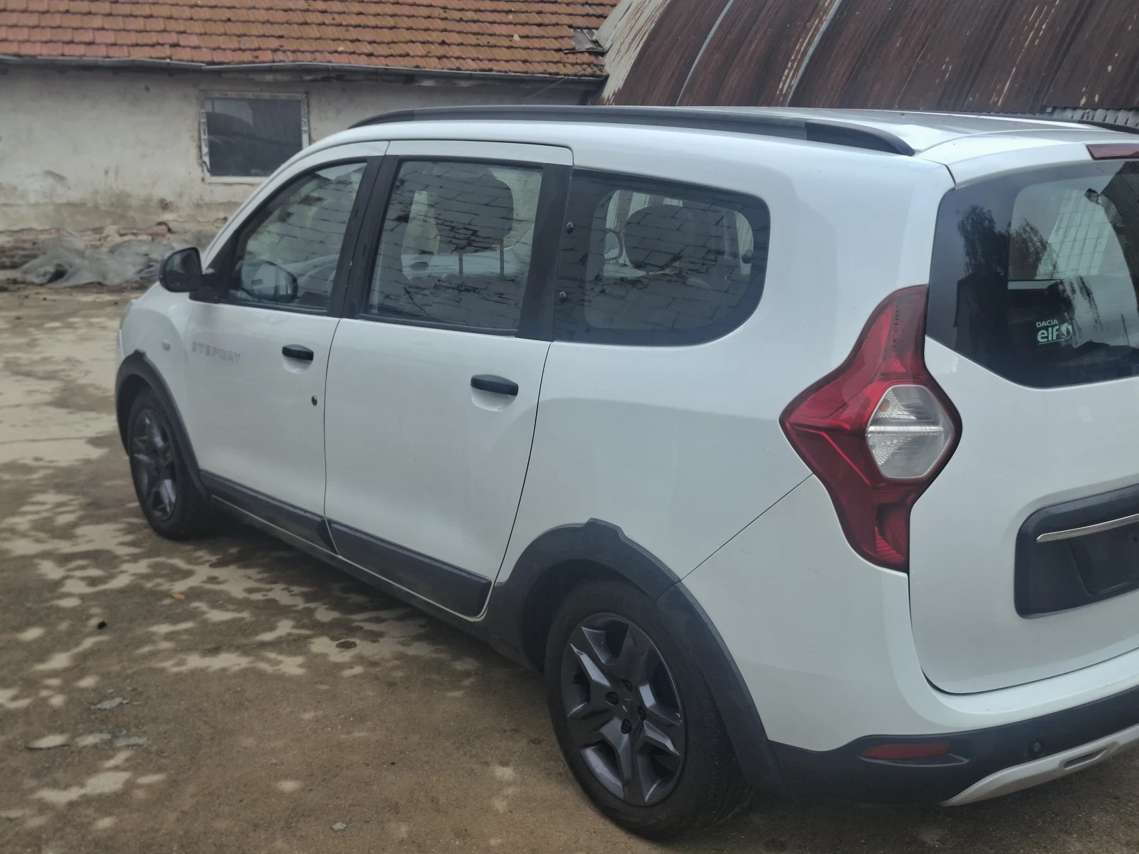 Dacia Lodgy STEPWAY BRAVE SPECIALE EDITION 6+ 1 ����� | Mobile.bg � ����������� 5