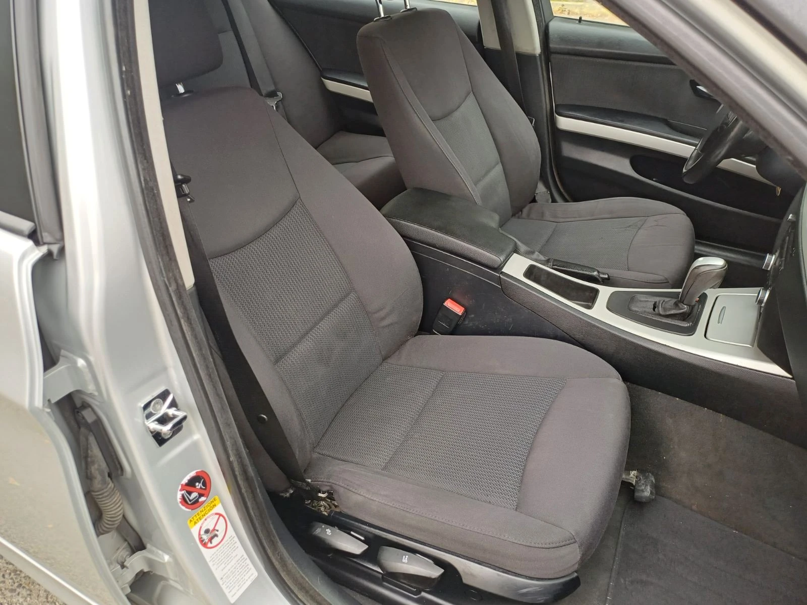BMW 320 d Touring xDrive, снимка 14 - Автомобили и джипове - 56559796