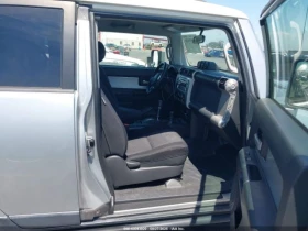 Обява за продажба на Toyota Fj cruiser ~22 400 лв. - изображение 8