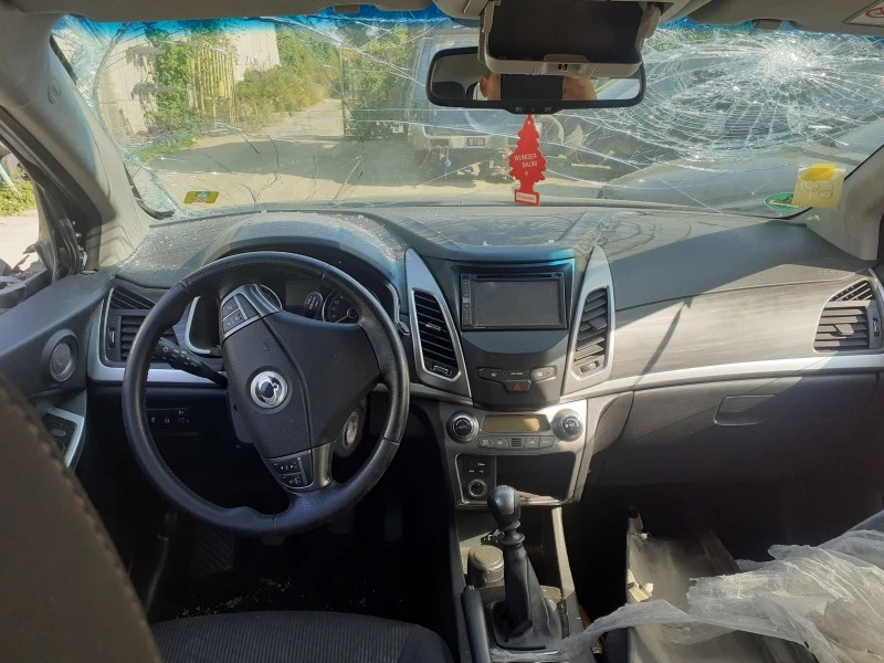 SsangYong Korando e-xdi200, снимка 4 - Автомобили и джипове - 32262844