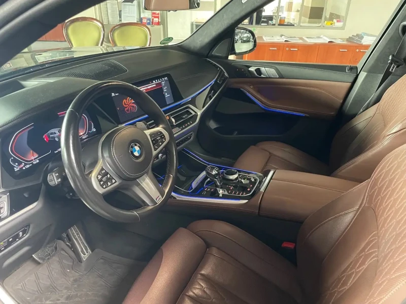 BMW X7 4.0d xDrive M-Pack, снимка 5 - Автомобили и джипове - 51820261