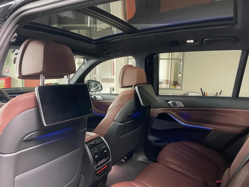 BMW X7 4.0d xDrive M-Pack, снимка 6 - Автомобили и джипове - 51820261