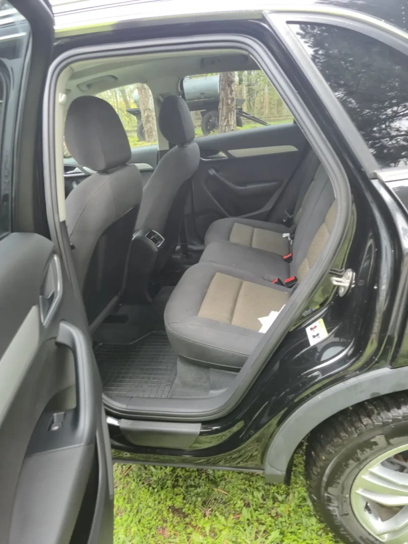 Audi Q3 2.0 4x4 Панорама, снимка 14 - Автомобили и джипове - 52432308