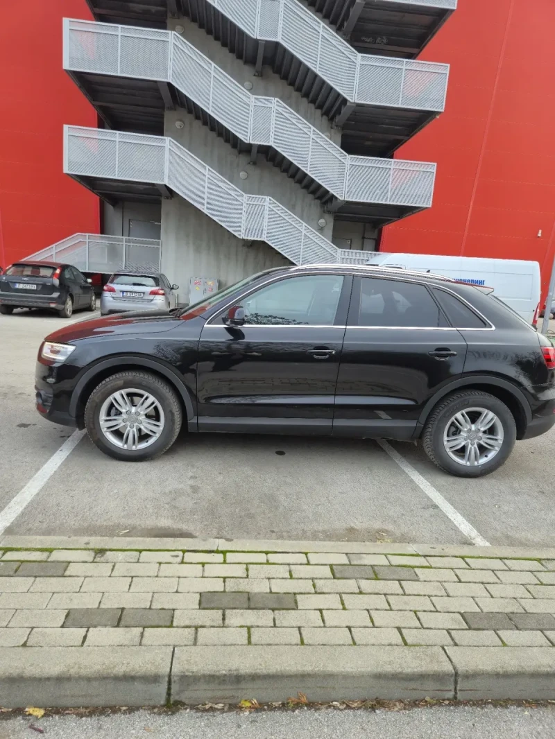 Audi Q3 2.0 4x4 Панорама, снимка 2 - Автомобили и джипове - 52432308