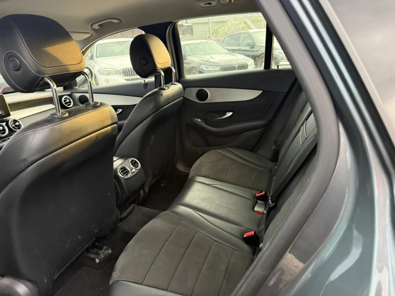 Mercedes-Benz GLC 250 (КАТО НОВА)^(4-MATIC), снимка 8 - Автомобили и джипове - 52555012