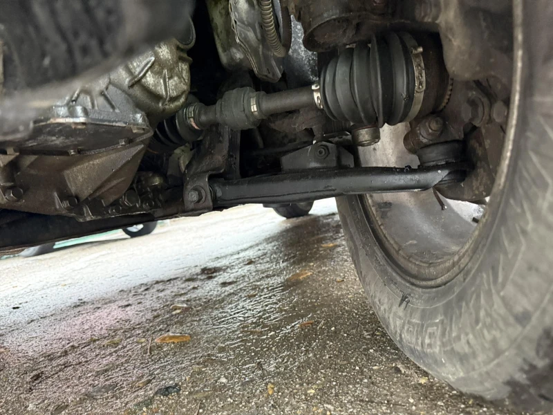 Mitsubishi Outlander, снимка 10 - Автомобили и джипове - 53056409