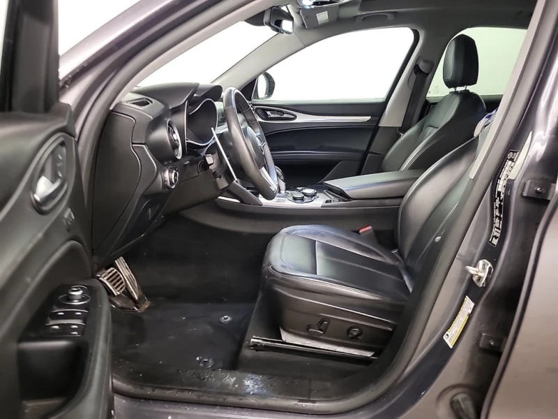 Alfa Romeo Stelvio * SPORT * CARFAX * ЦЕНА ДО БГ, снимка 5 - Автомобили и джипове - 53365778