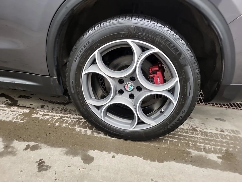 Alfa Romeo Stelvio * SPORT * CARFAX * ЦЕНА ДО БГ, снимка 6 - Автомобили и джипове - 53365778