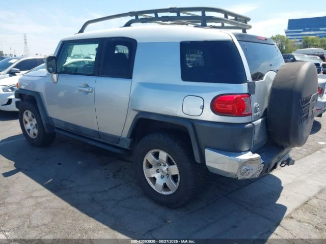 Toyota Fj cruiser  - изображение 6