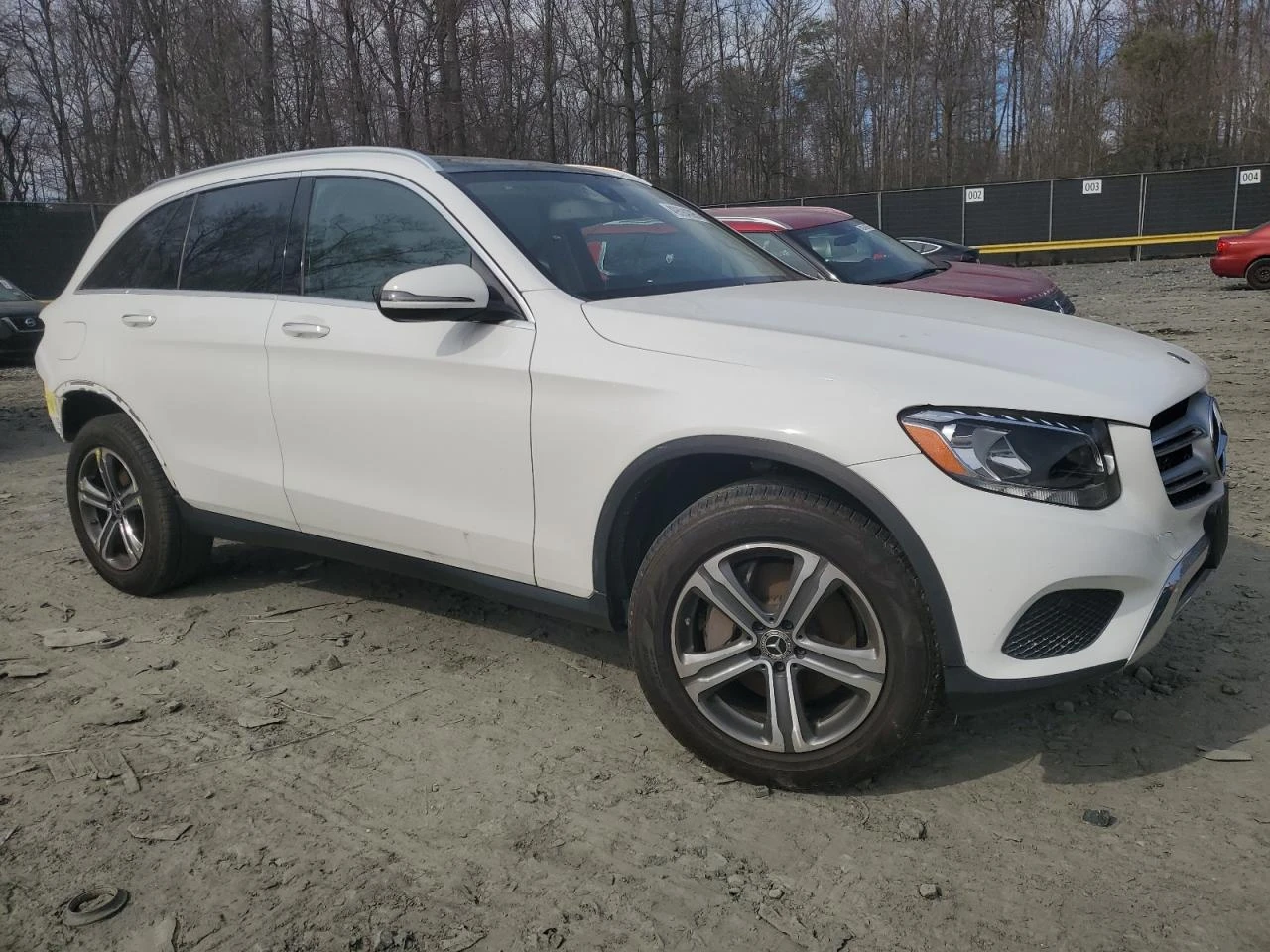 Mercedes-Benz GLC 300 4MATIC* KEYLESS* ПОДГРЕВ* ПАНОРАМА* МЪРТВА ТОЧКА - изображение 3