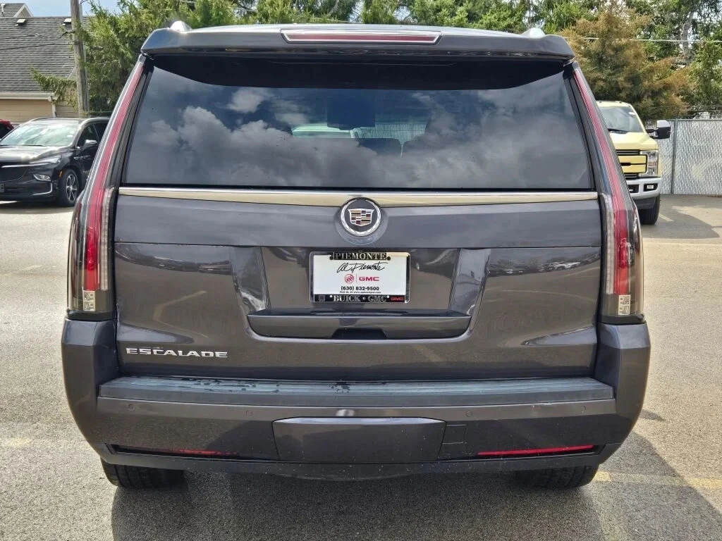 Cadillac Escalade Luxury 6.2 V8 - изображение 4