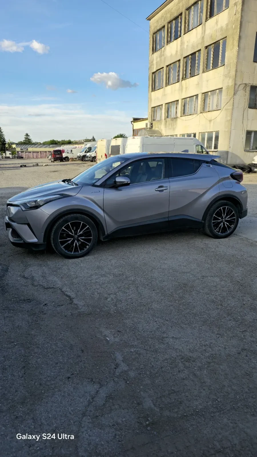 Toyota C-HR  - изображение 2