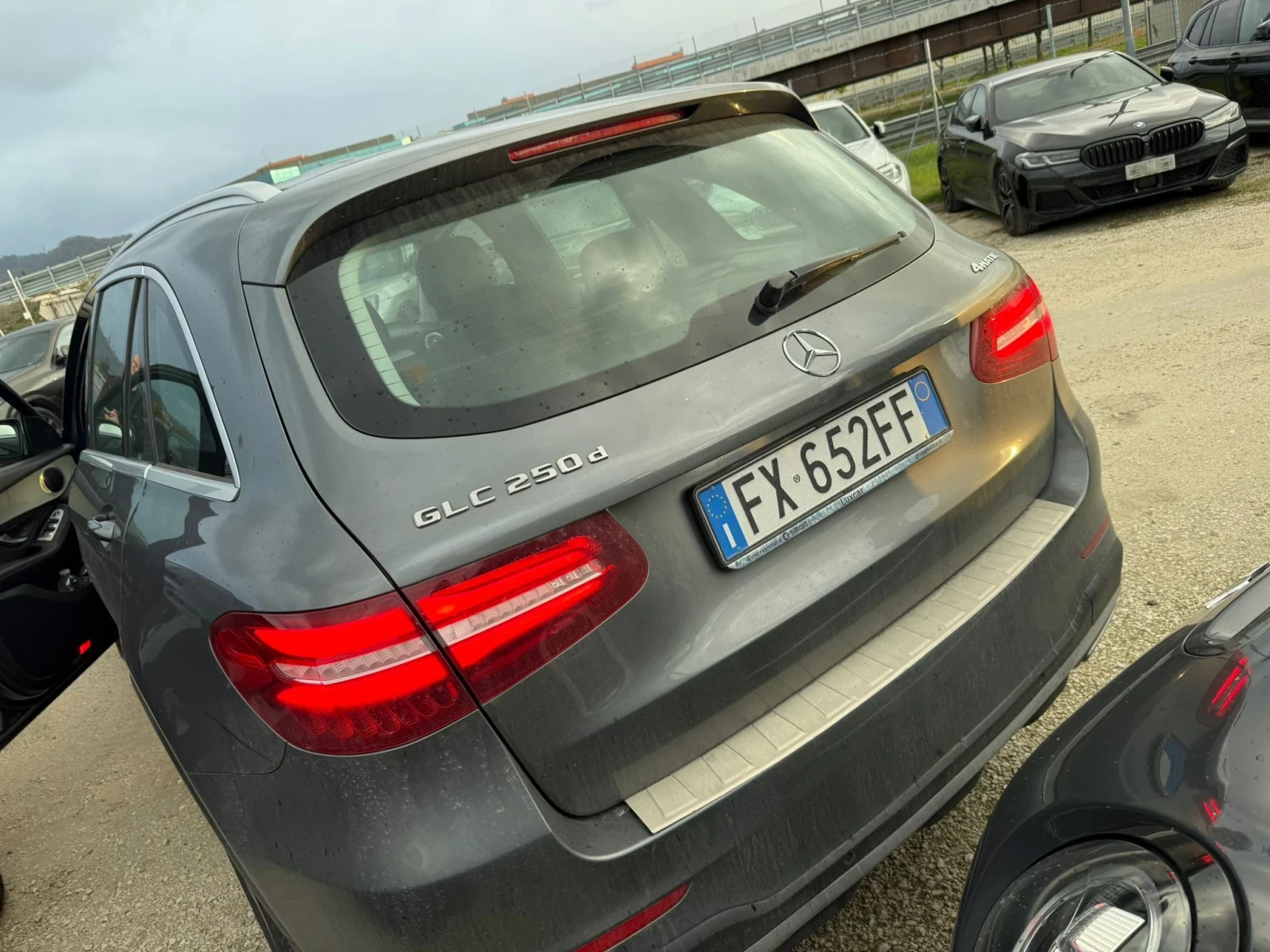 Mercedes-Benz GLC 250 (КАТО НОВА)^(4-MATIC) - изображение 5