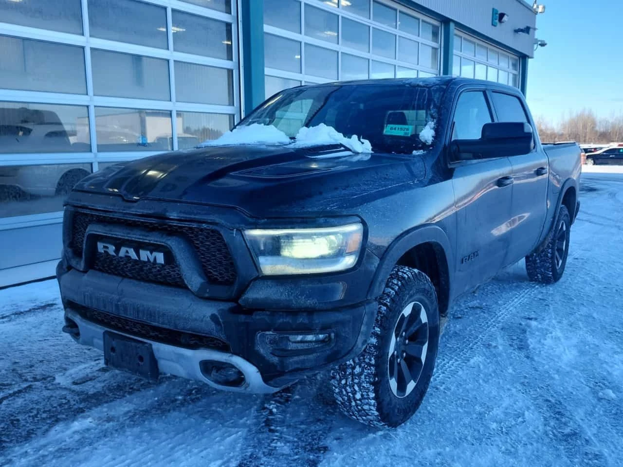 Dodge RAM 1500 * REBEL CREW CAB SHORT BED * CARFAX * БЕЗ ПЪРВОНАЧ