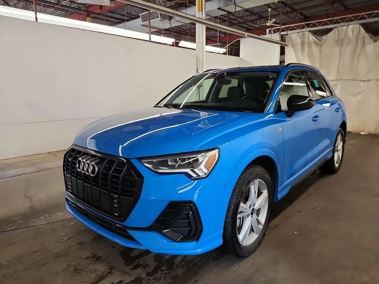 Audi Q3  PROGRESSIV/ SEA BLUE / CAMERA/ PANO /NAVI | Auto.bg — изображение 1