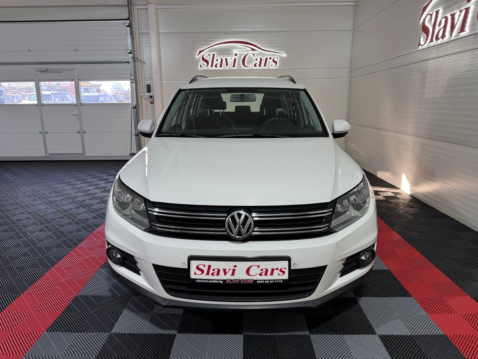 VW Tiguan 2.0 TDI 140 h.p. - BlueMotion - 135.000 km!, снимка 2 - Автомобили и джипове - 54129083