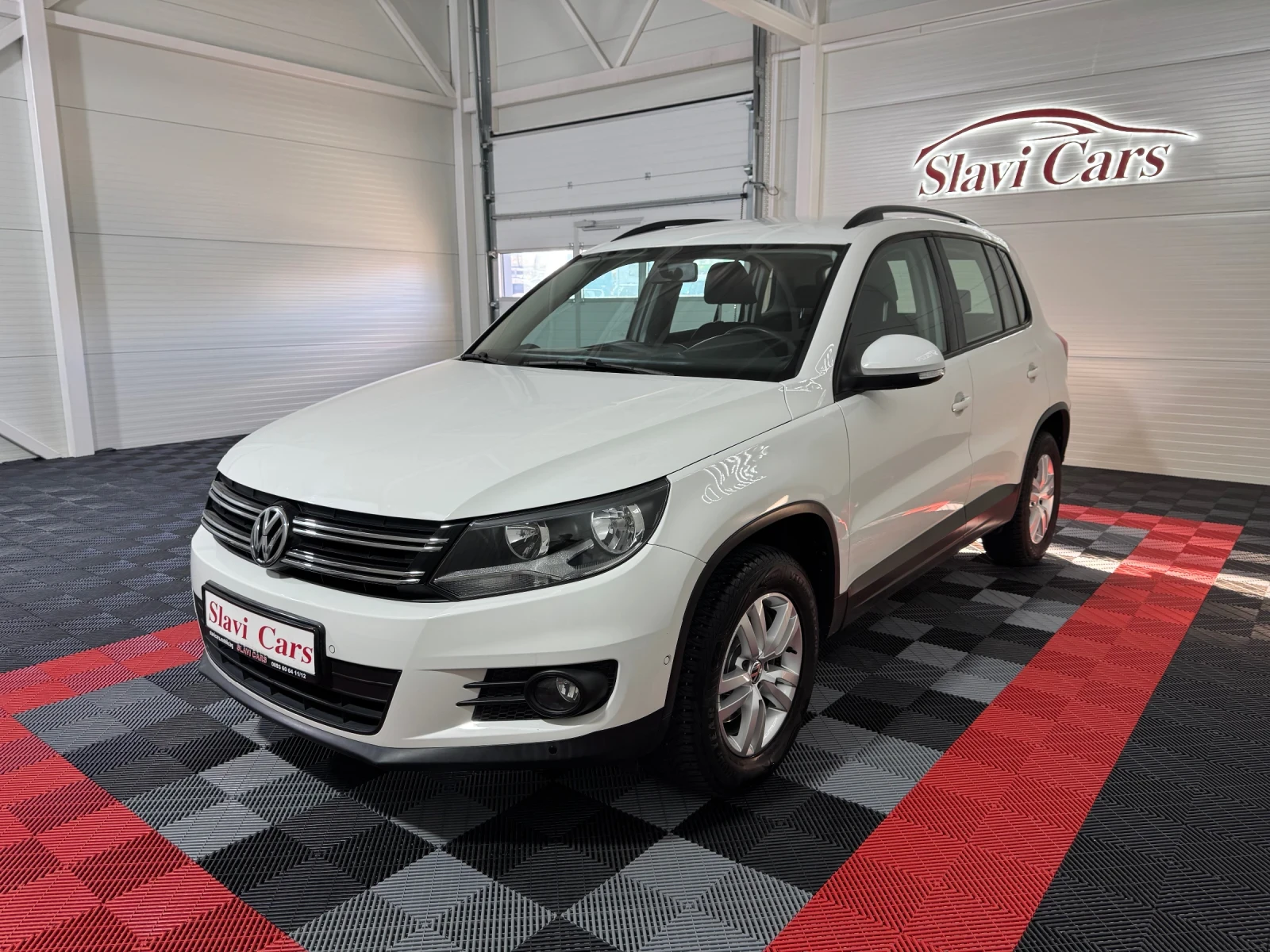 VW Tiguan 2.0 TDI 140 h.p. - BlueMotion - 135.000 km!, снимка 3 - Автомобили и джипове - 54129083