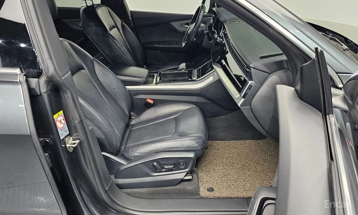 Audi Q8, снимка 12 - Автомобили и джипове - 54183964