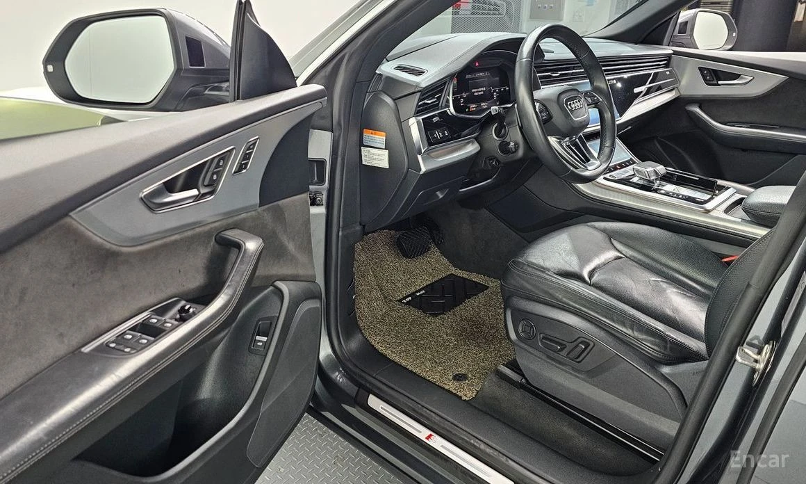 Audi Q8, снимка 10 - Автомобили и джипове - 54183964