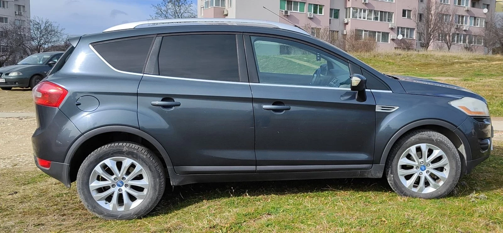 Ford Kuga 2.0 CDTI, снимка 3 - Автомобили и джипове - 54366942
