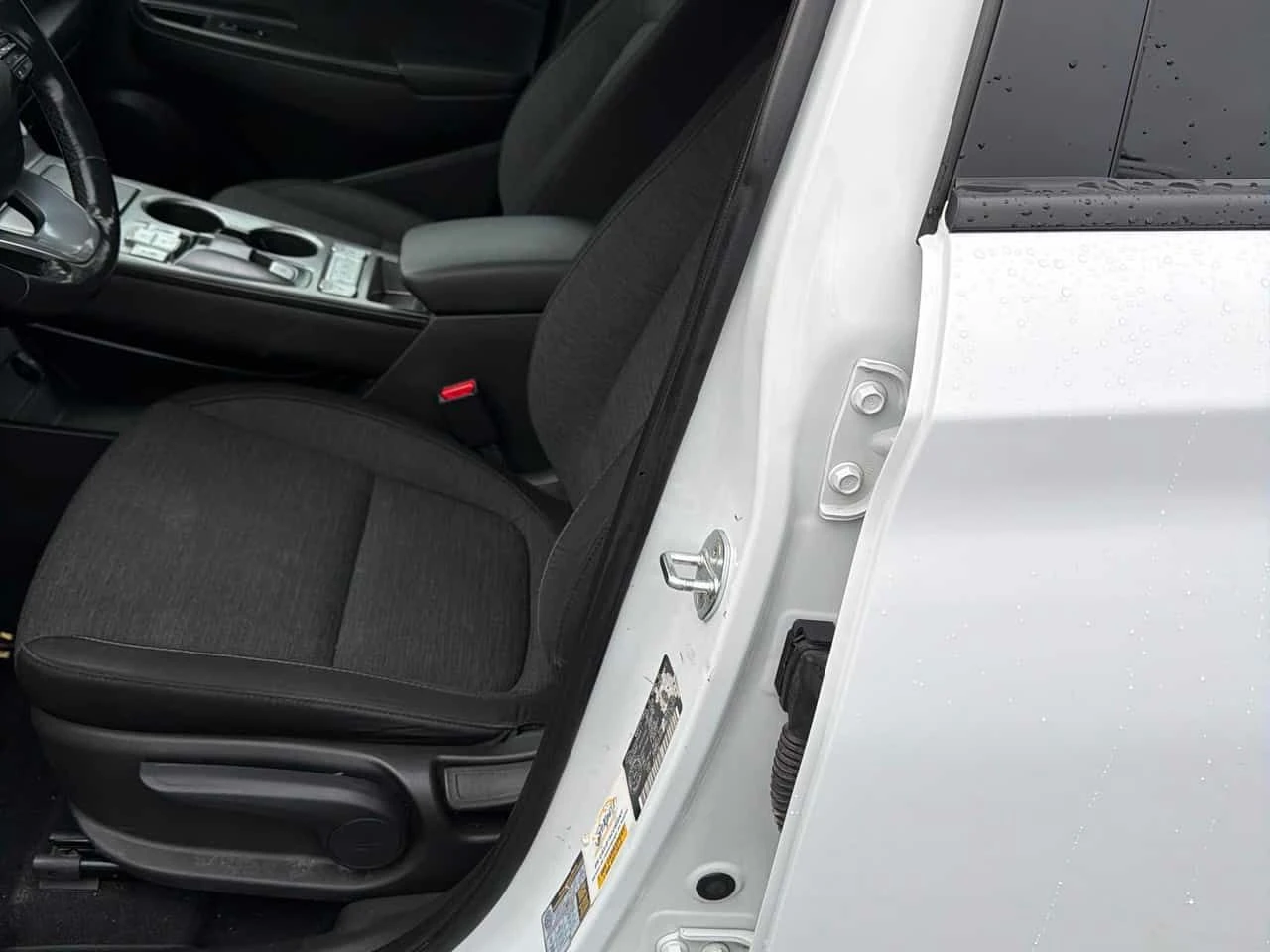 Hyundai Kona * Preferred * АВТОКРЕДИТ * ОТ ПРЕДСТАВИТЕЛСТВО, снимка 7 - Автомобили и джипове - 54869198