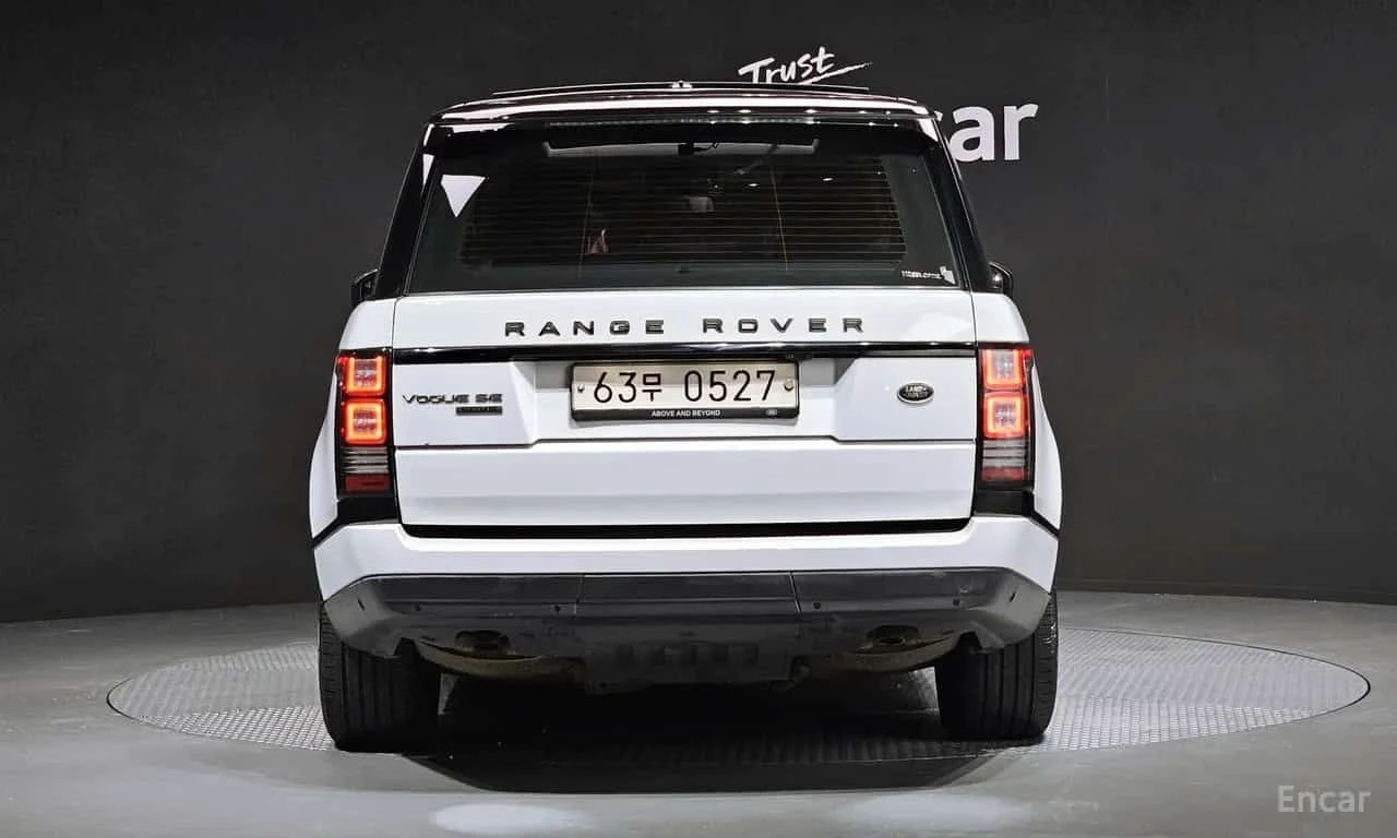 Land Rover Range rover * 4.4 SDV8 Vogue SE DIESEL * ЦЕНА ДО БГ, снимка 4 - Автомобили и джипове - 55578489