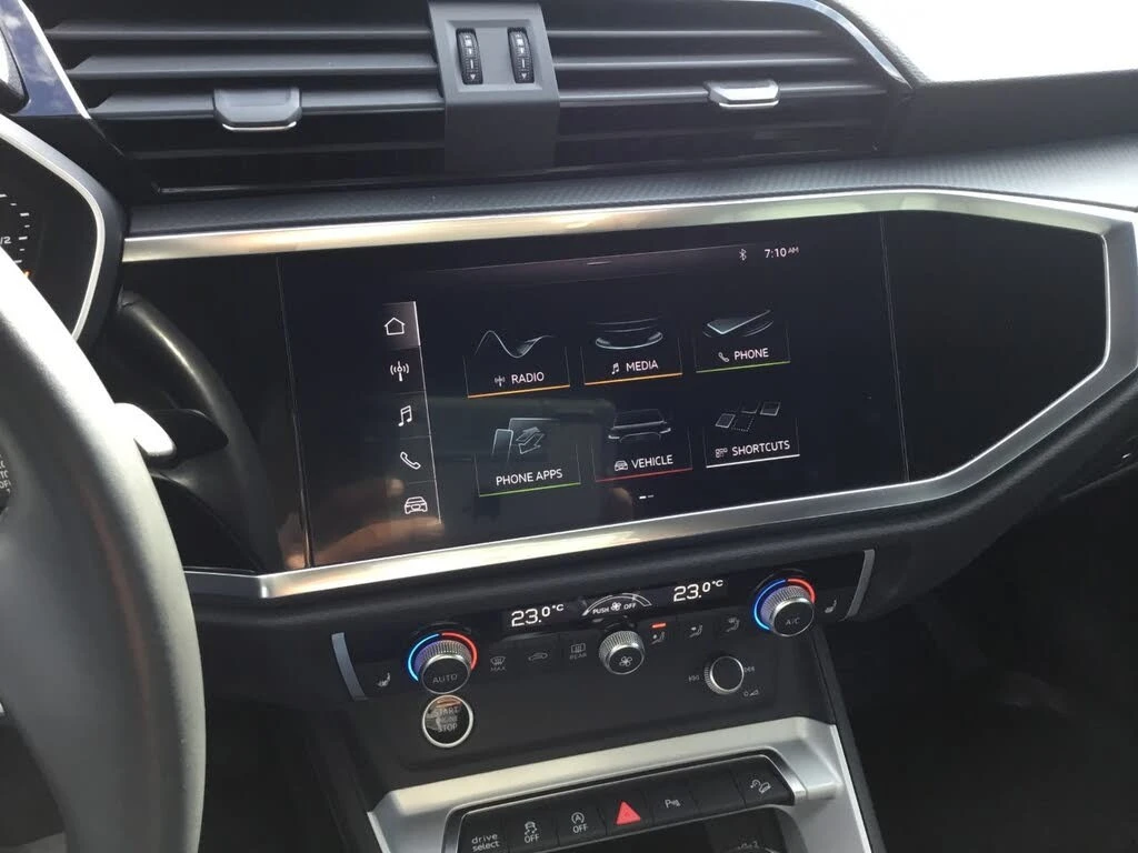 Audi Q3 * QUATTRO * PANO * Автокредит * (Цена до България), снимка 12 - Автомобили и джипове - 55626109