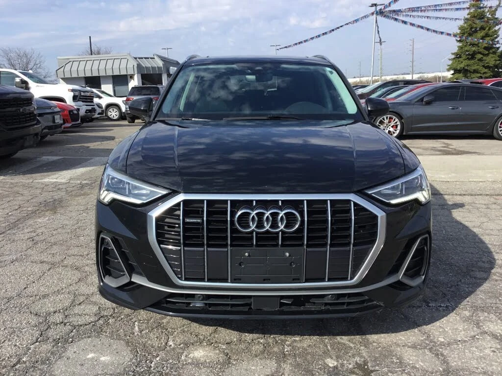 Audi Q3 * QUATTRO * PANO * Автокредит * (Цена до България)