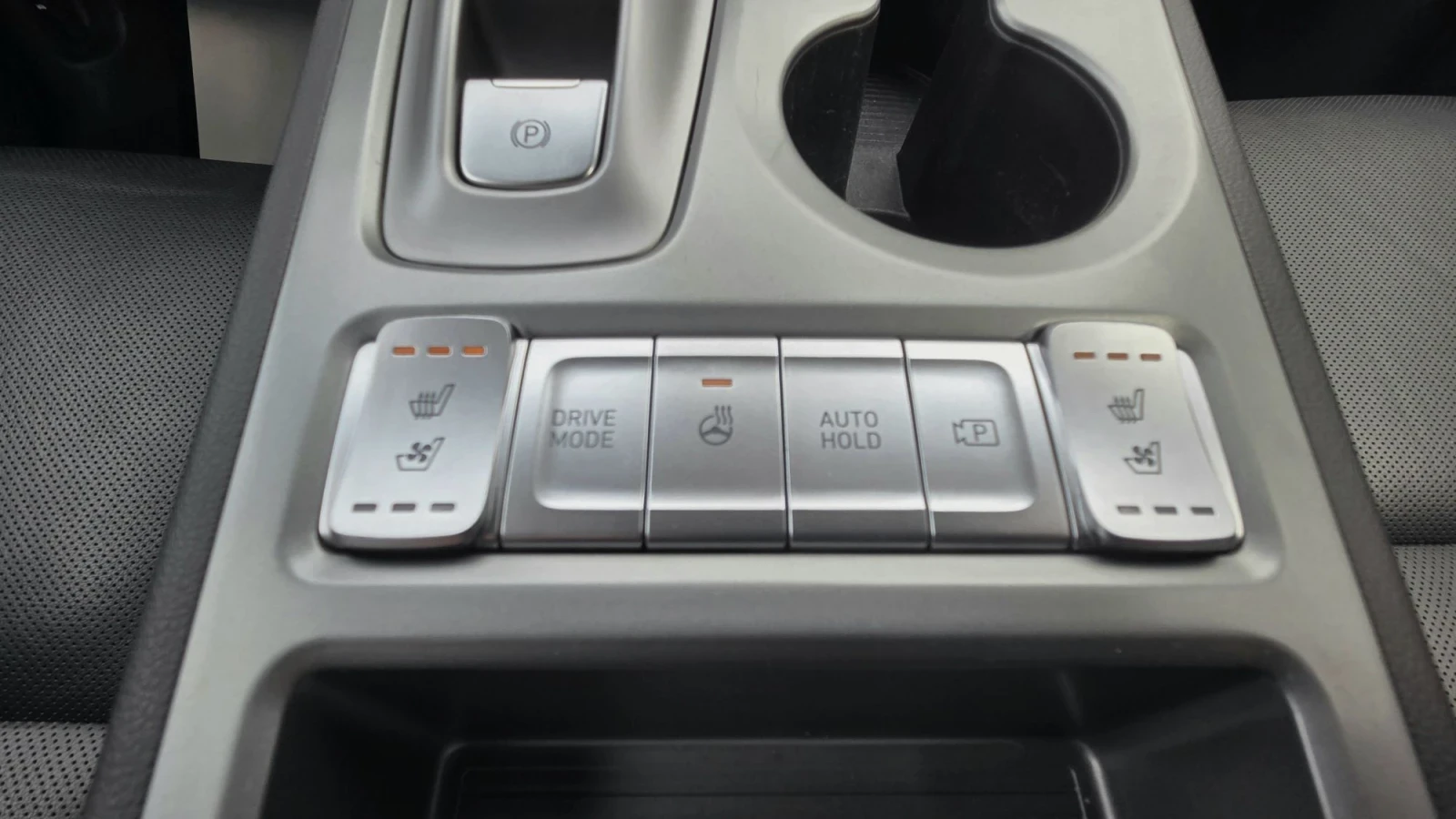 Hyundai Kona SOH100%Premium/Гаранция, снимка 15 - Автомобили и джипове - 56267839