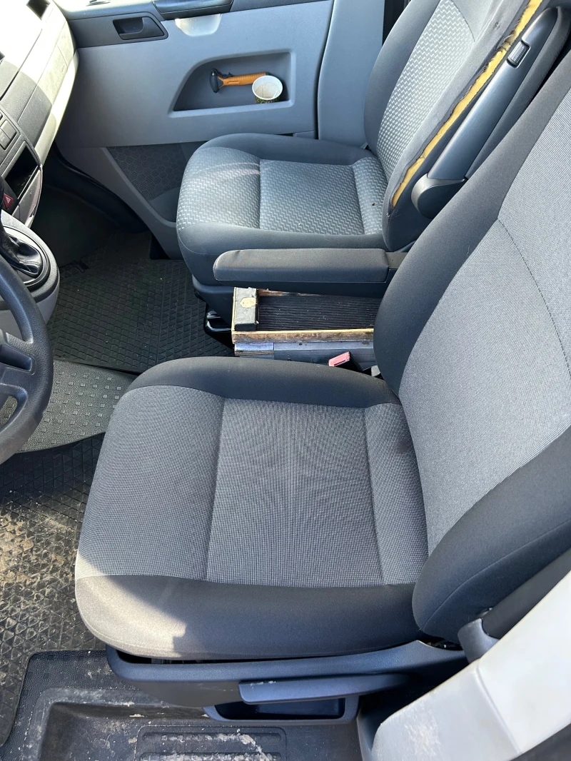 VW Transporter 2.0TDI/automatic, снимка 10 - Бусове и автобуси - 52168334