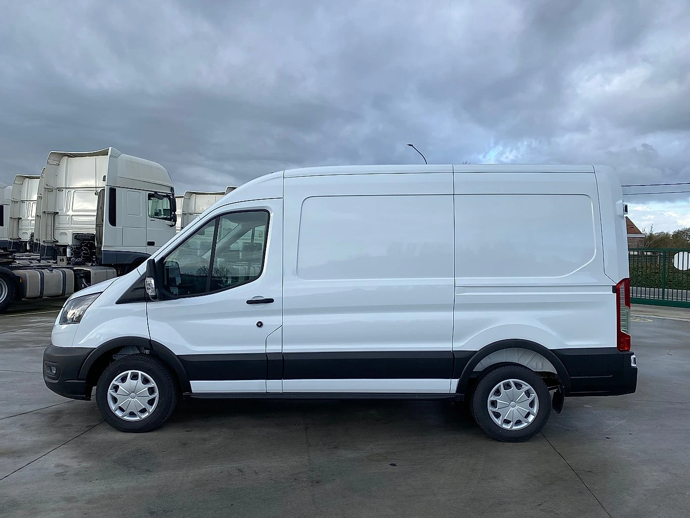 Ford Transit 130.35 L2H2 НОВ, снимка 5 - Бусове и автобуси - 53748484