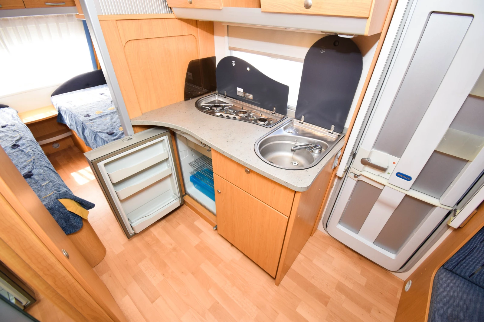 Каравана Knaus SUDWIND 450+ ФОРСЕЛТ - изображение 10