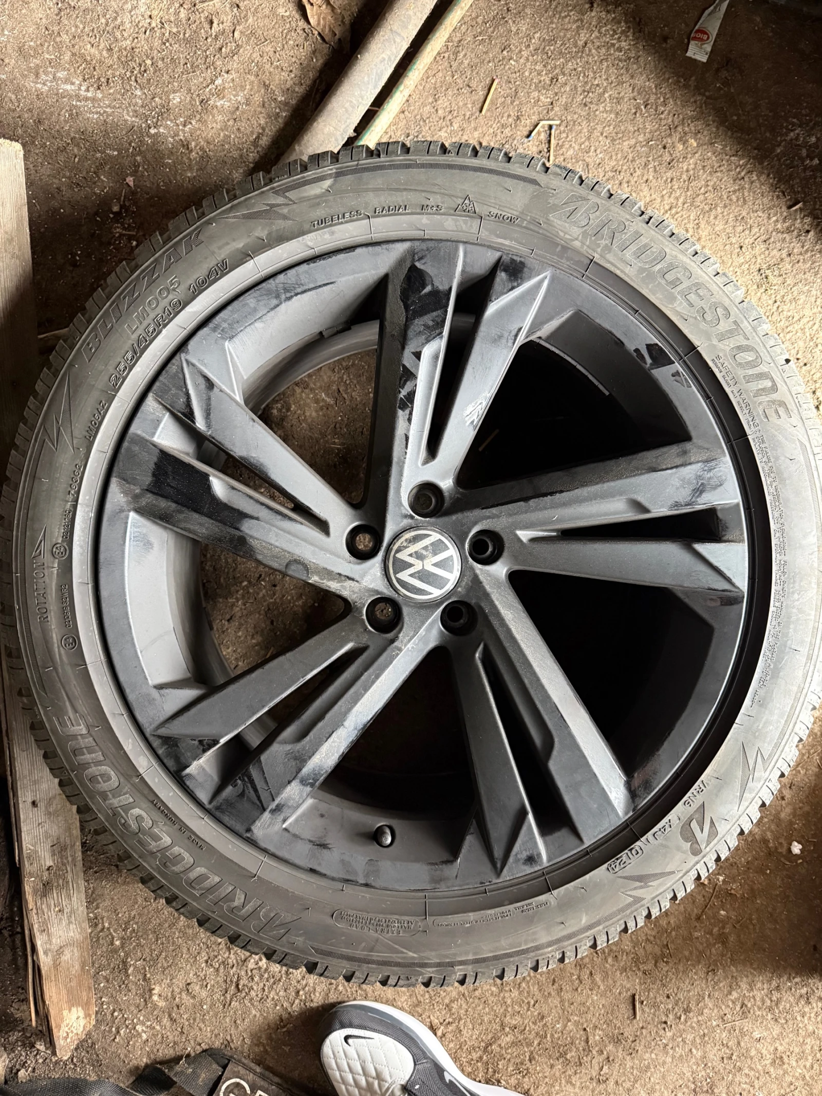 ���� � ������ 255/45R19 | Mobile.bg � ����������� 4