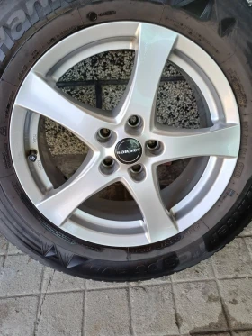 Гуми с джанти Hankook 225/65R17, снимка 1 - Гуми и джанти - 48642470