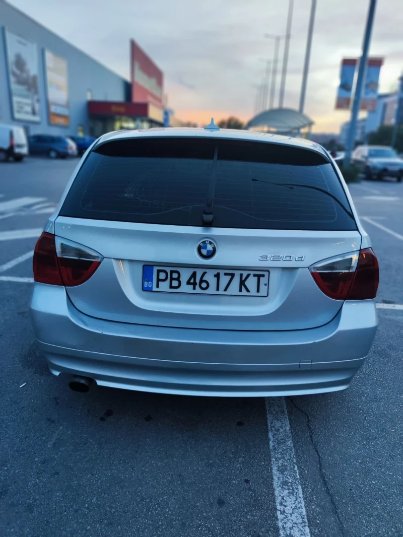 BMW 320, снимка 6 - Автомобили и джипове - 47637180