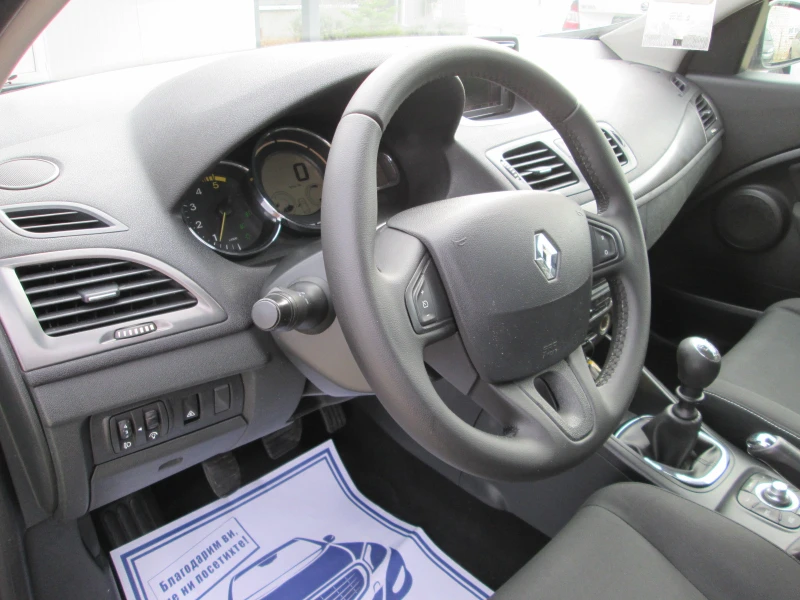 Renault Megane 1.5DCI Navi-kamera, снимка 10 - Автомобили и джипове - 48140911