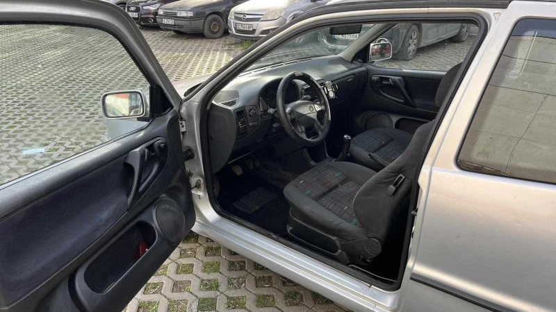 VW Polo, снимка 6 - Автомобили и джипове - 48210517