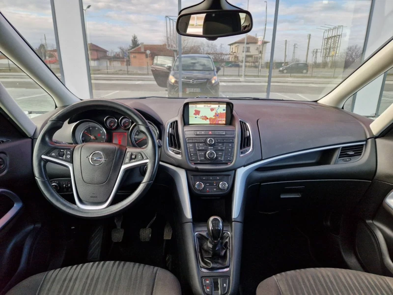 Opel Zafira 2.0  / 7 места , снимка 8 - Автомобили и джипове - 48786097