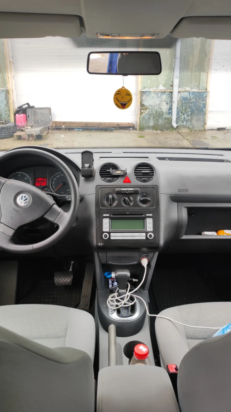 VW Caddy, снимка 6 - Автомобили и джипове - 49134386