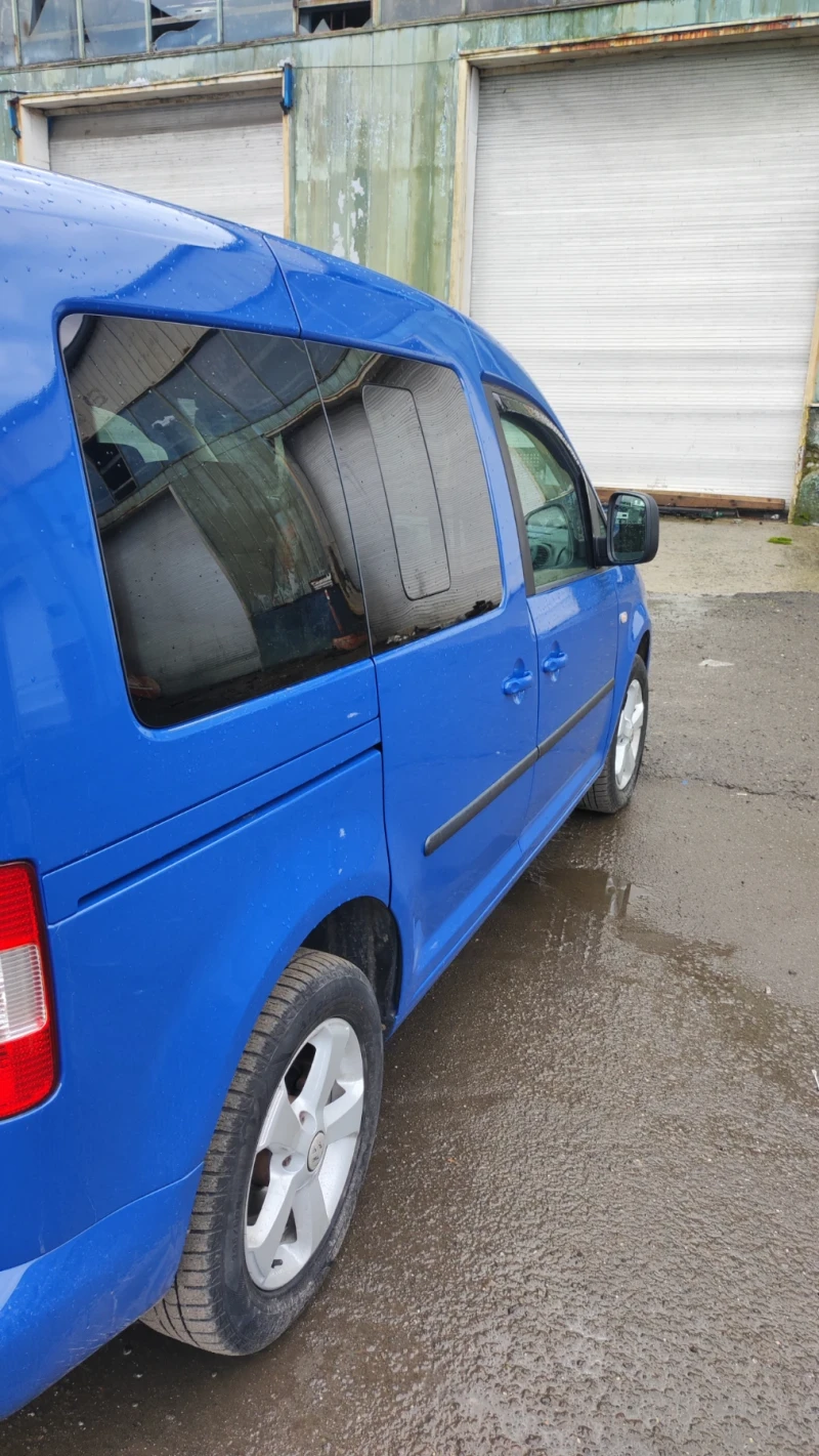 VW Caddy, снимка 5 - Автомобили и джипове - 49134386