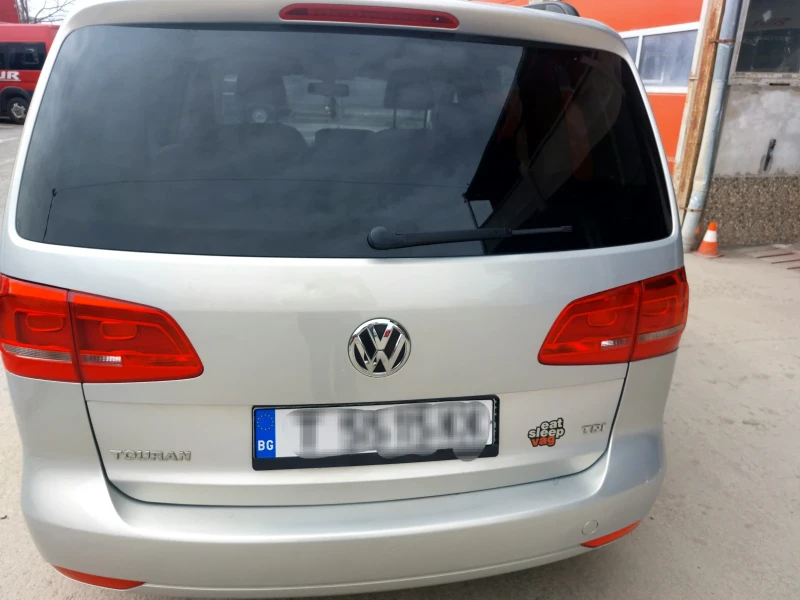 VW Touran, снимка 3 - Автомобили и джипове - 49535403