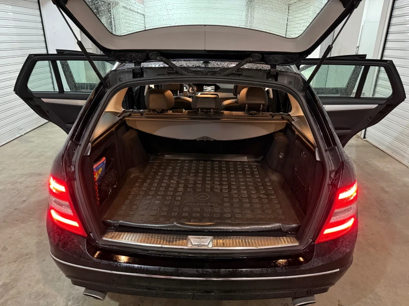 Mercedes-Benz C 300 C300 4MATIC 7G-TRONIC PLUS, снимка 13 - Автомобили и джипове - 52406531